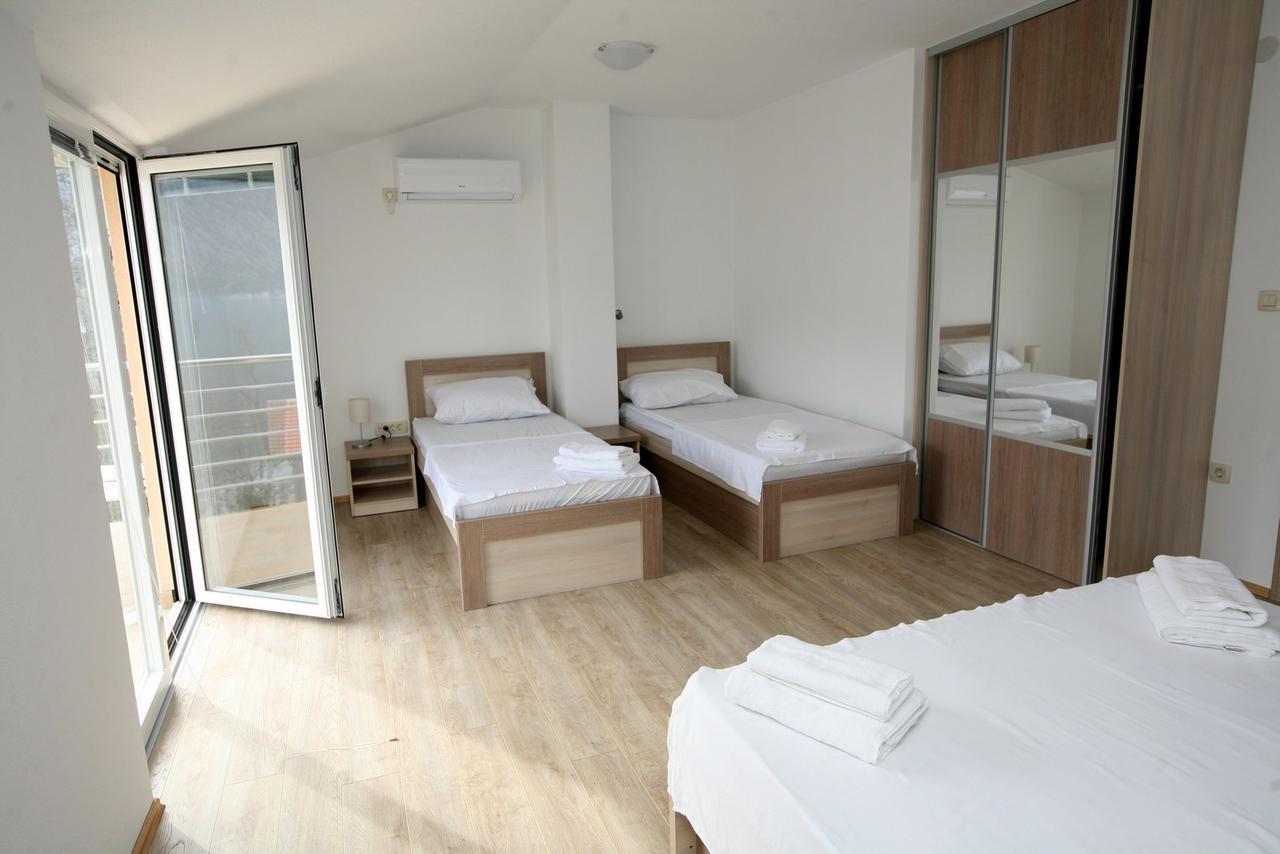 Ruza Apartments Kotor Buitenkant foto