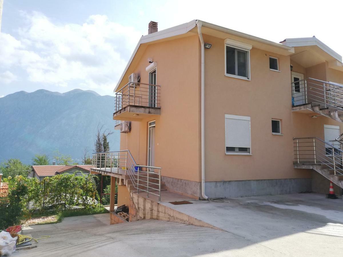 Ruza Apartments Kotor Buitenkant foto