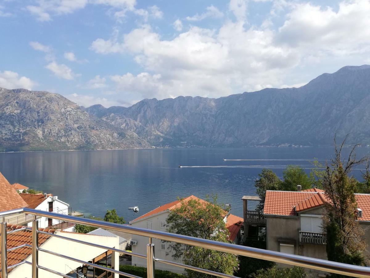 Ruza Apartments Kotor Buitenkant foto