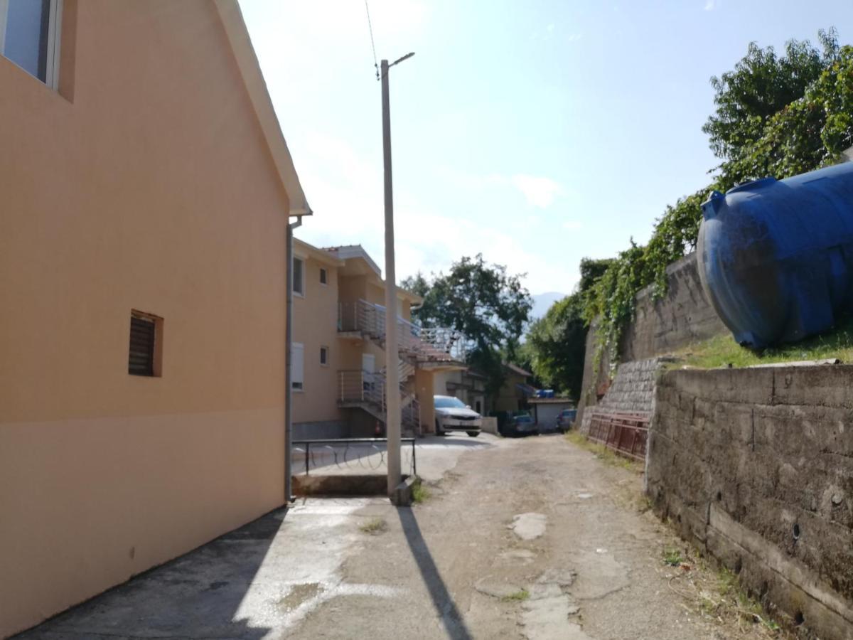 Ruza Apartments Kotor Buitenkant foto